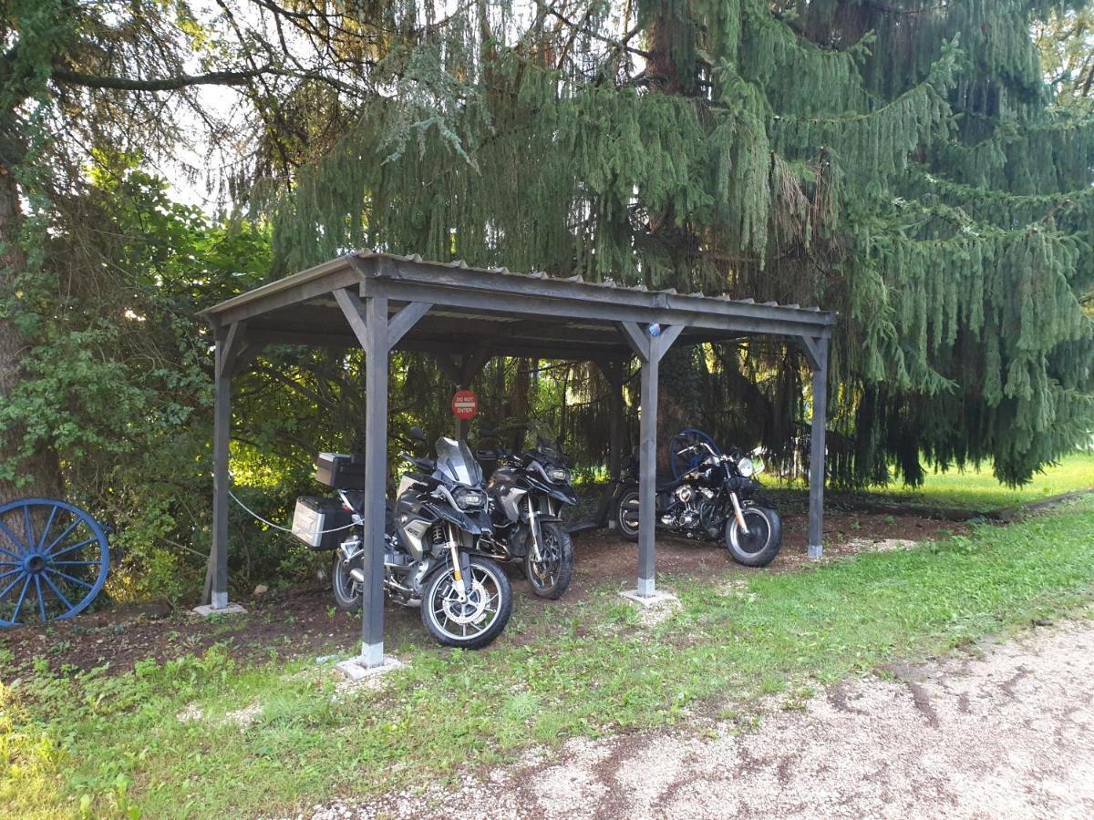 La Ferme De Jeanne Bed & Breakfast Saint-Girons  Luaran gambar